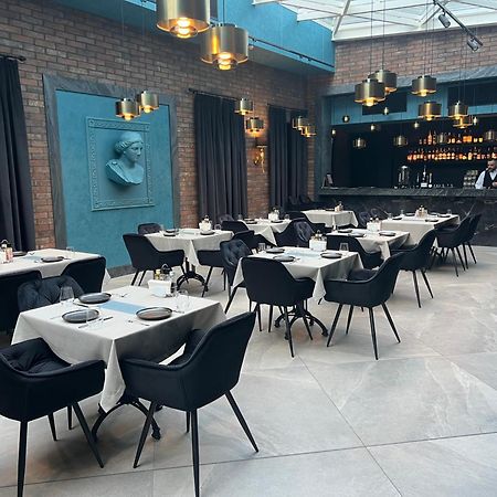 Richmond Hotel Chişinǎu Buitenkant foto