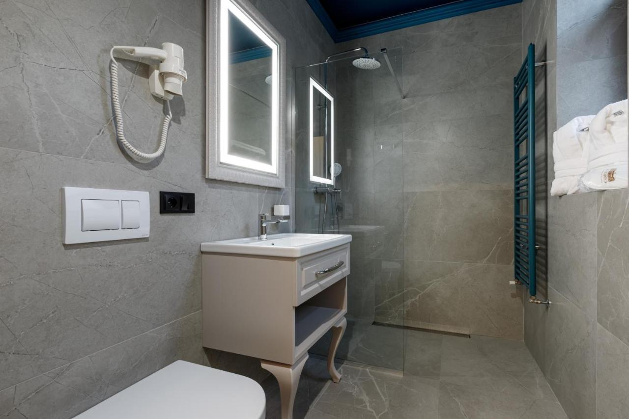 Richmond Hotel Chişinǎu Buitenkant foto