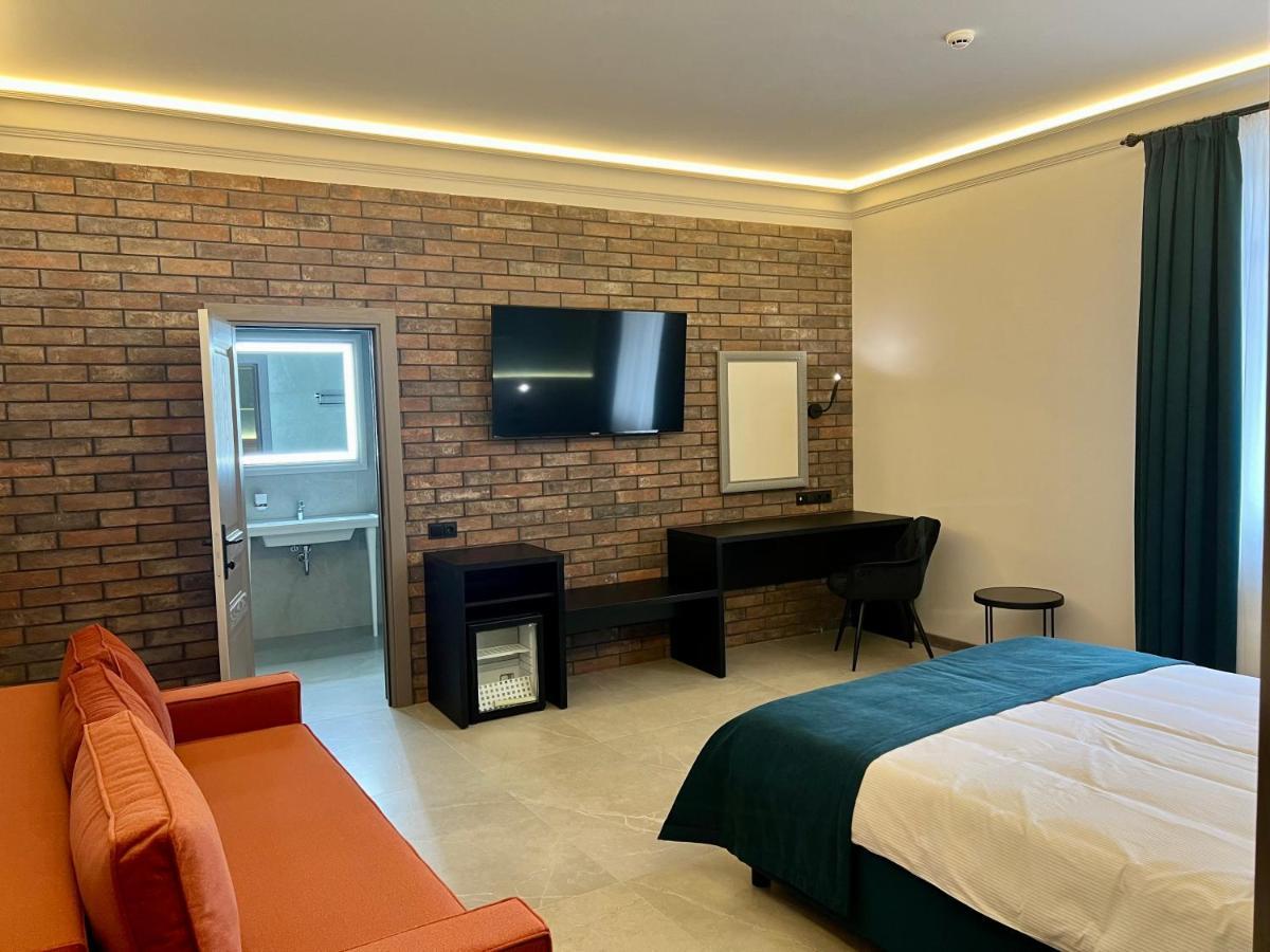Richmond Hotel Chişinǎu Buitenkant foto