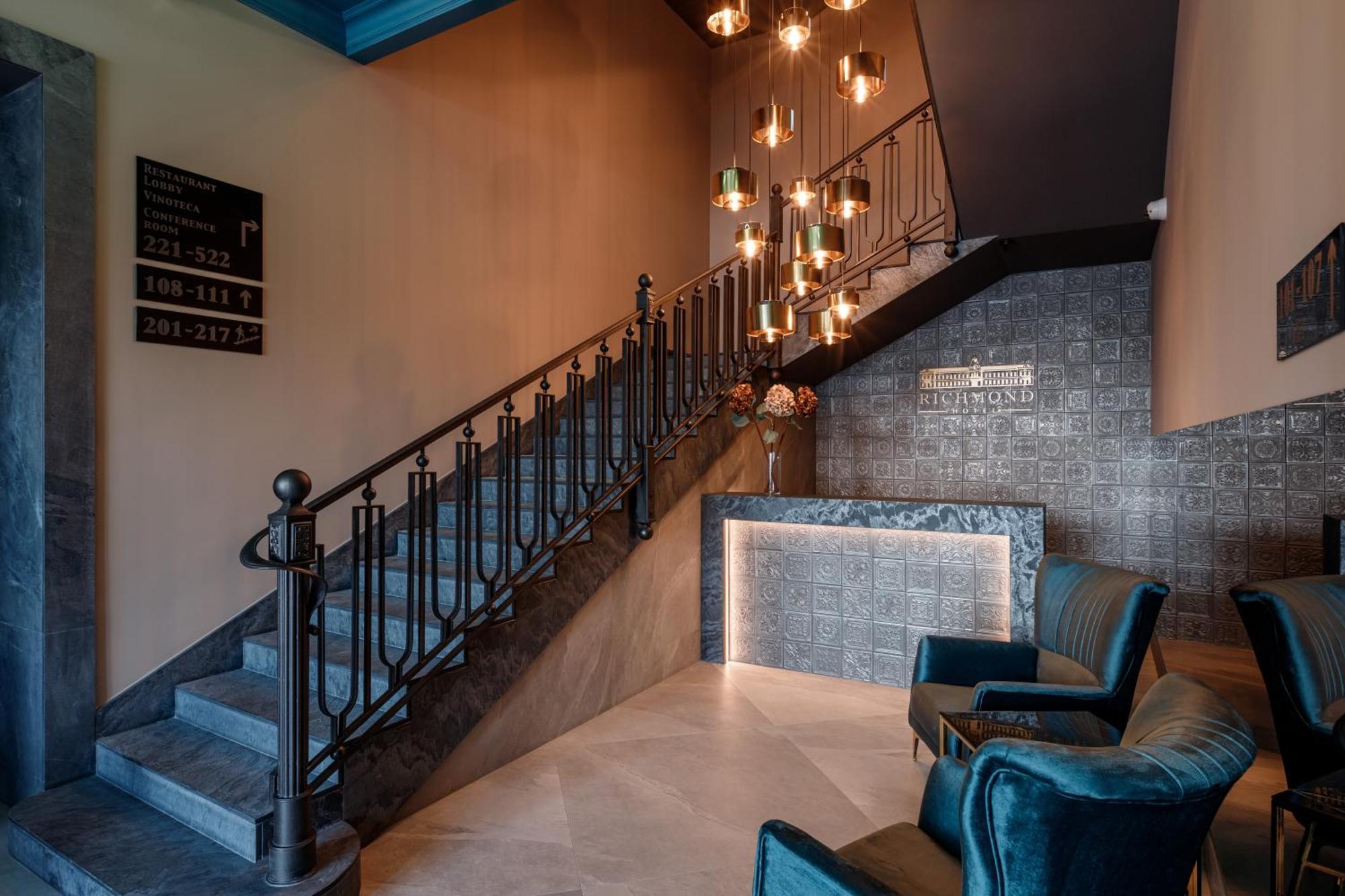 Richmond Hotel Chişinǎu Buitenkant foto